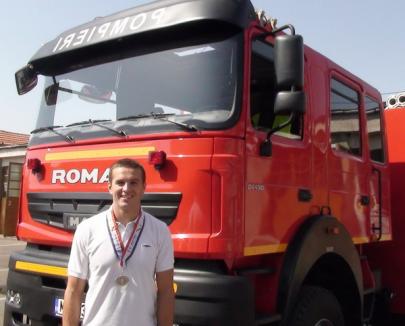 Pompierul Adrian Bogoşel, medaliat cu argint la Jocurile Mondiale ale Pompierilor şi Poliţiştilor